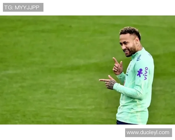 素描艺术展现足球巨星内马尔的魅力与风采