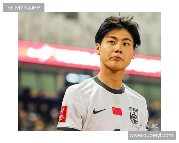 网红热评日本足球明星表现如何引发球迷热议与关注